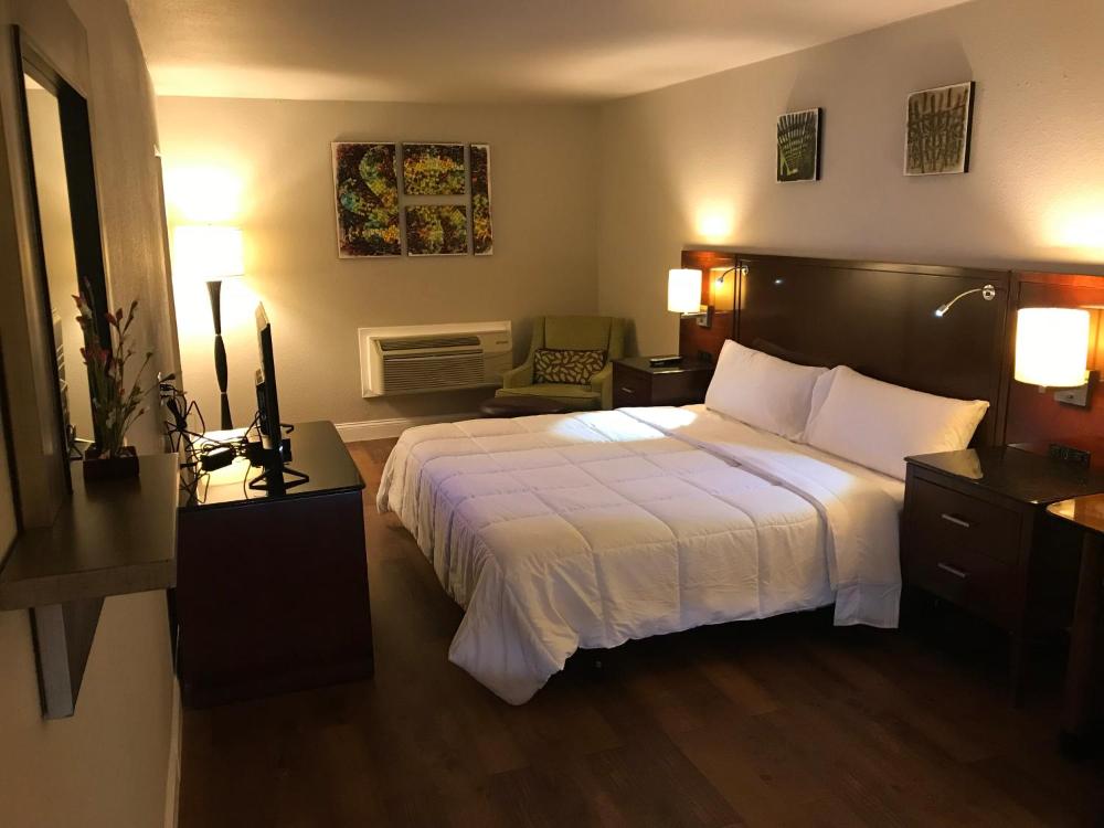 King Suite interior